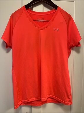 Under Armour Women’s V-Neck Short Sleeve Top - Coral/Neon